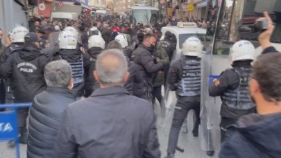 Gaziosmanpaşa'da pazar karıştı, polis müdahale etti