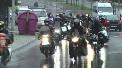 Motosikletli kuryelerden kornalı protesto: Biz ölüyoruz