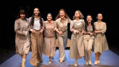 İstanbul'da dolu dolu tiyatro var