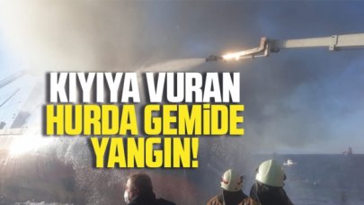Kartal'da kıyıya vuran hurda gemide yangın