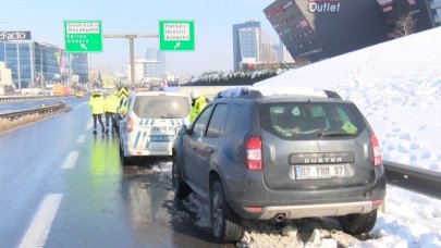 Sahiplerini bekliyorlar