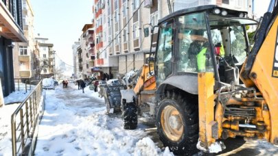 Esenyurt'ta ara sokaklar trafiğe açıldı