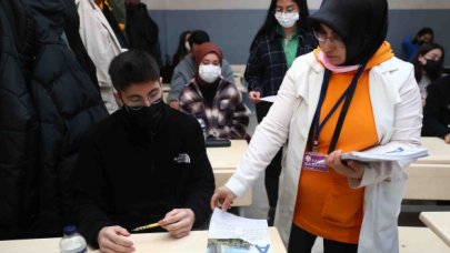 Gençler TYT provası yaptı