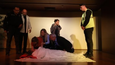 ‘Sevda’nın Mektupları’ Adlı Tiyatro Oyunu Büyük Beğeni Topladı