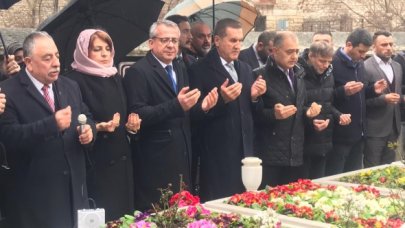 Erbakan'a dua ettiler