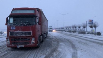 TIR ve kamyonların İstanbul'a girişi durduruldu