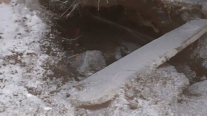 Profesör mezarlıkta define kazısı yaparken yakalandı