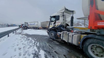 Bolu Dağı’nda kaza: 32 araç çarpıştı