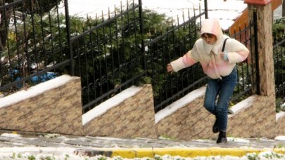 Kimi düştü kimi yolda kaldı