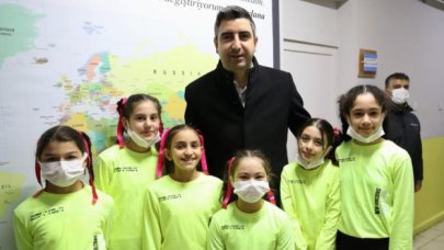 Başkan Gökhan Yüksel Kartallı çocukların Nevruz coşkusuna ortak oldu