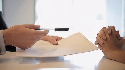 Şehit yakınları ve gazilere yapılan ödeme miktarı artırıldı