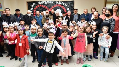 Küçüklerle büyükler bir arada