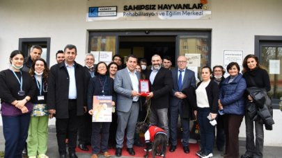 Kediler için 70 kafes bağışı yapıldı