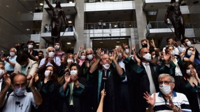 Avukatlar Günü gelmiş neyime!