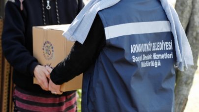 İhtiyaç sahiplerine koli desteği