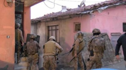 İstanbul'da uyuşturucu tacirlerine şafak operasyonu