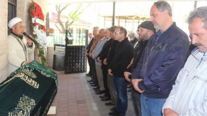 Enver Katrancı'nın annesi son yolculuğuna uğurlandı