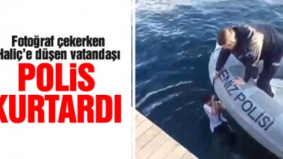 Fotoğraf çekerken Haliç'e düşen vatandaşı polis kurtardı