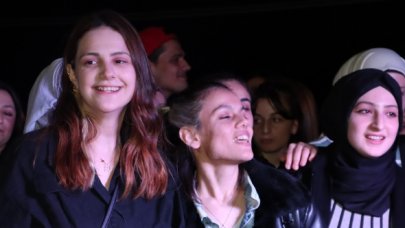 Maltepe açıklarında 19 Mayıs coşkusu!