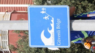 İstanbul sahillerine 100 tsunami tabelası