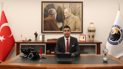 Gökhan Yüksel'den Kartal'da sahneye çıkarılmayan Niyazi Koyuncu'ya davet