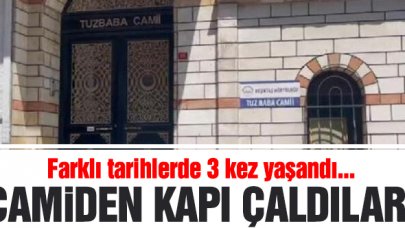 Beşiktaş'ta camiden çaldıkları kapıyı sırtlayıp götürdüler