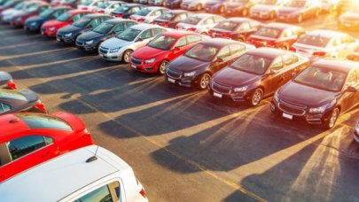 Arabadan inmeden alışveriş yap