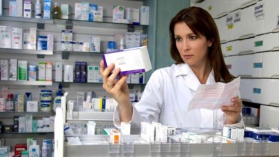 Eczacılar: Bıçak kemiğe dayandı