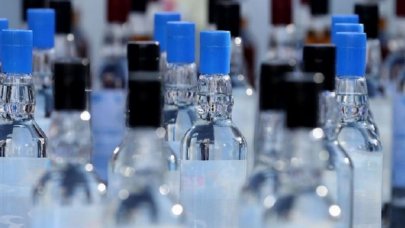 İstanbul'da alkol kaçakçılarına operasyon: 10 gözaltı