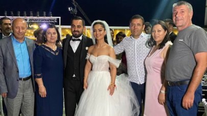 Genç çiftin mutlu günü: Bir ömür mesut olun