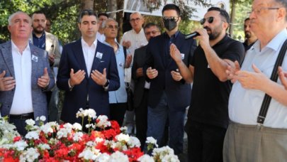 Eski Bakan Mehmet Moğultay vefatının 5’inci yılında kabri başında anıldı