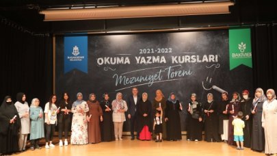 Kadınlar okuma yazma öğrendi