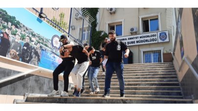 İstanbul'da 4 iş yerinde hırsızlık yapan şüpheliler yakalandı