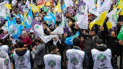 HDP meydanlara inecek