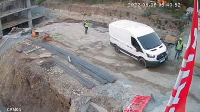 Bakırköy'de baretli ve yelekli hırsızlar 'bizi patron gönderdi' diyerek çaldılar