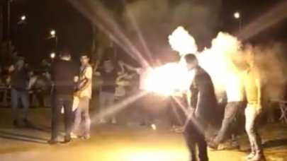 Bağcılar'da yaktığı meşale elinde patladı