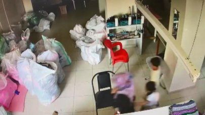 Esenler'de yanındaki çocuğa hırsızlık yaptırdı