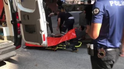 Bakırköy Adliyesi karşısındaki noter önünde bıçaklı kavga