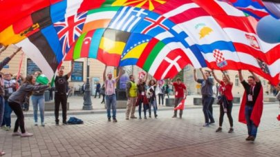 Erasmus'a giden dönmüyor: Bakanlık harekete geçti