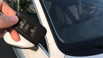 Otomobil piyasası tepetaklak gitti: Sert düşüş var