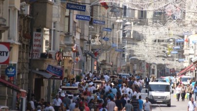 Binlerce aile çocuğuna bakamıyor