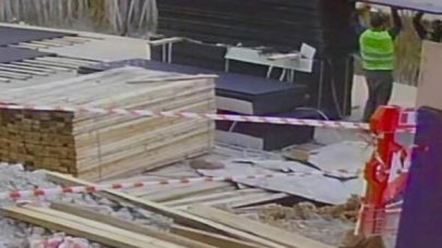 İnşaat işçisi gibi girdikleri şantiyeden beton kalıpları çaldılar