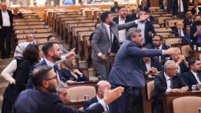 İstanbul Büyükşehir Belediye Meclisi'nde hain tartışması