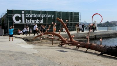 558 sanatçı bin 476 eser