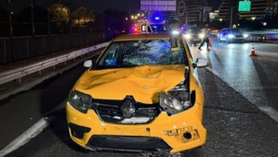 TEM Otoyolu'nda taksinin çarptığı yaya hayatını kaybetti