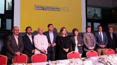 Yeni sezon Hamlet'le açılıyor