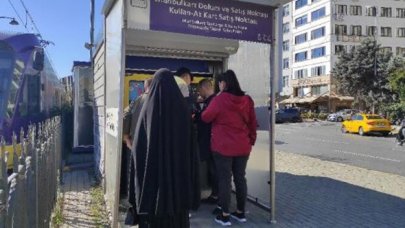 Fırsatçılar İstanbulkartı turiste iki katına satıyor
