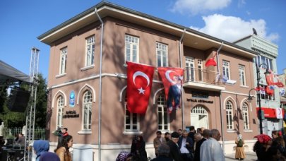 İstiklal Kütüphanesi hizmete açıldı