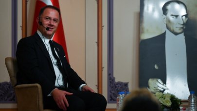 Mehmet Murat Çalık: Gurur duyacağımız bir devrim