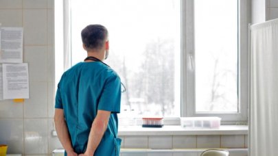 Yurt dışına giden doktor sayısı rekor kırıyor